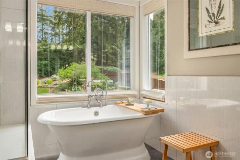 15050 225th Avenue NE Woodinville WA 98077