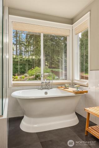 15050 225th Avenue NE Woodinville WA 98077