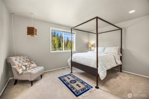 15050 225th Avenue NE Woodinville WA 98077