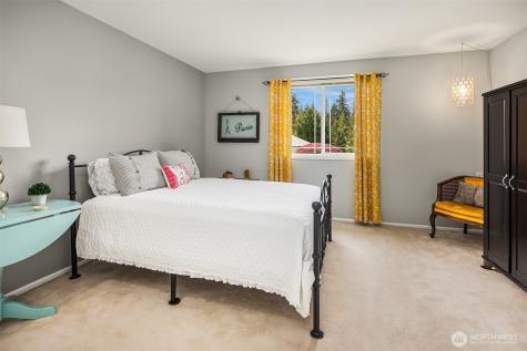 15050 225th Avenue NE Woodinville WA 98077