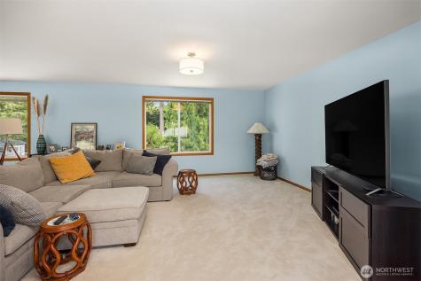 15050 225th Avenue NE Woodinville WA 98077