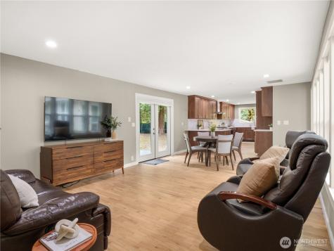 15245 260th Avenue SE Issaquah WA 98027
