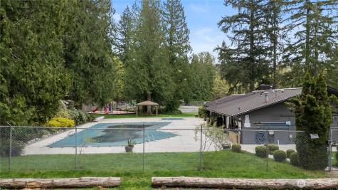 15245 260th Avenue SE Issaquah WA 98027