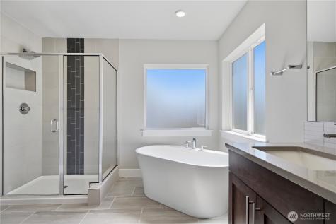 6302 SW 206th Place Lynnwood WA 98036