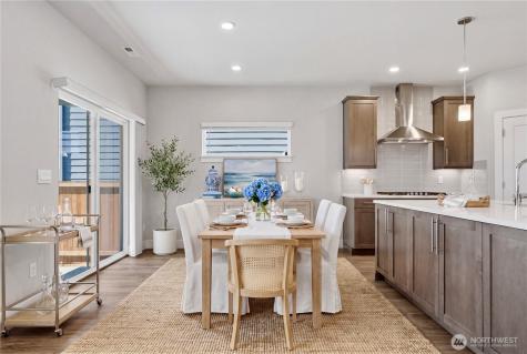6302 SW 206th Place Lynnwood WA 98036