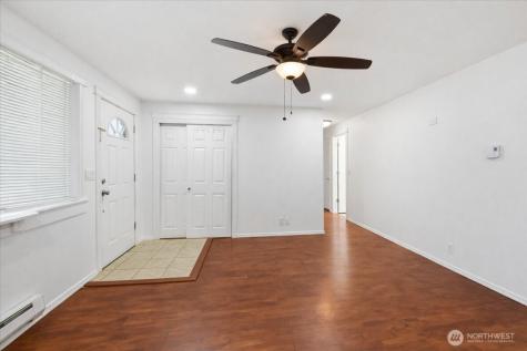 4404 SE 3rd Place Renton WA 98059
