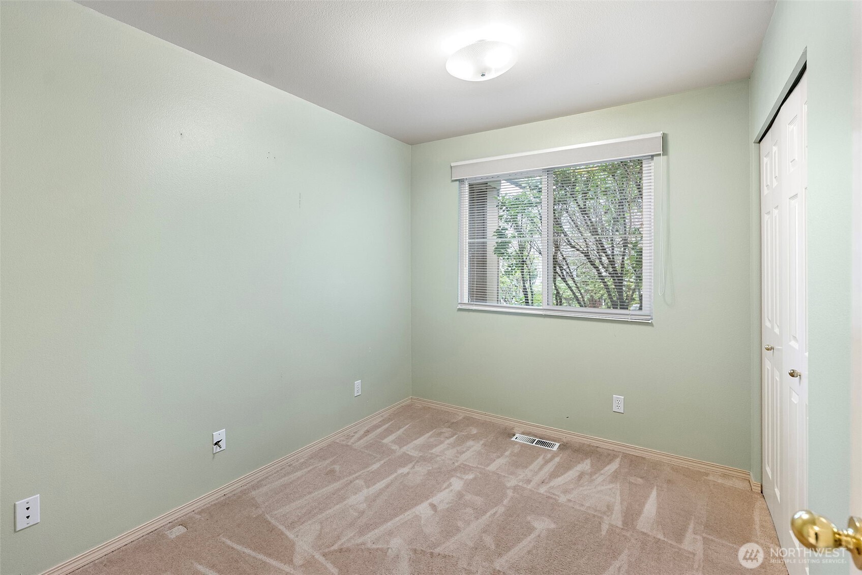 9738 Sea Isle Lane NW Silverdale WA 98383