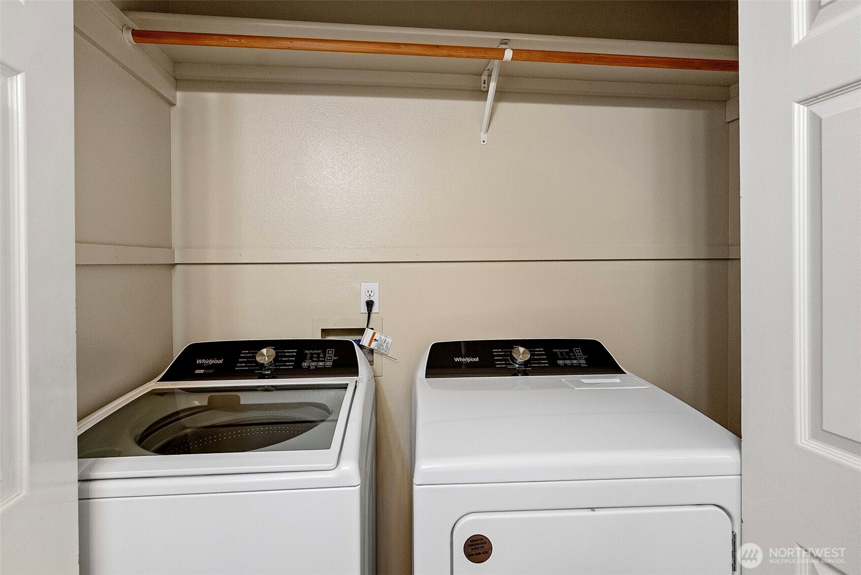 9738 Sea Isle Lane NW Silverdale WA 98383