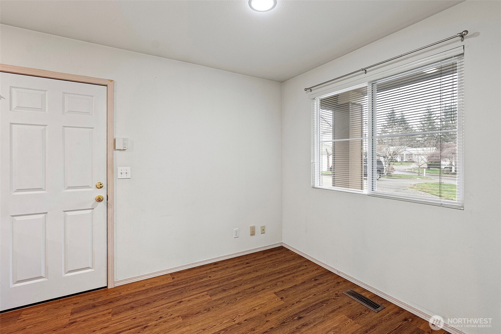 9738 Sea Isle Lane NW Silverdale WA 98383