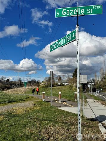 5103 S Garden Loop Road Seattle WA 98118