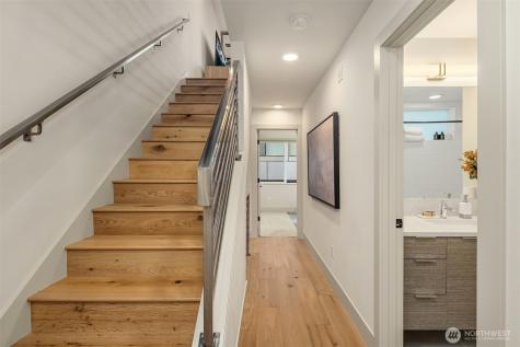 1122 5th Avenue N Seattle WA 98109