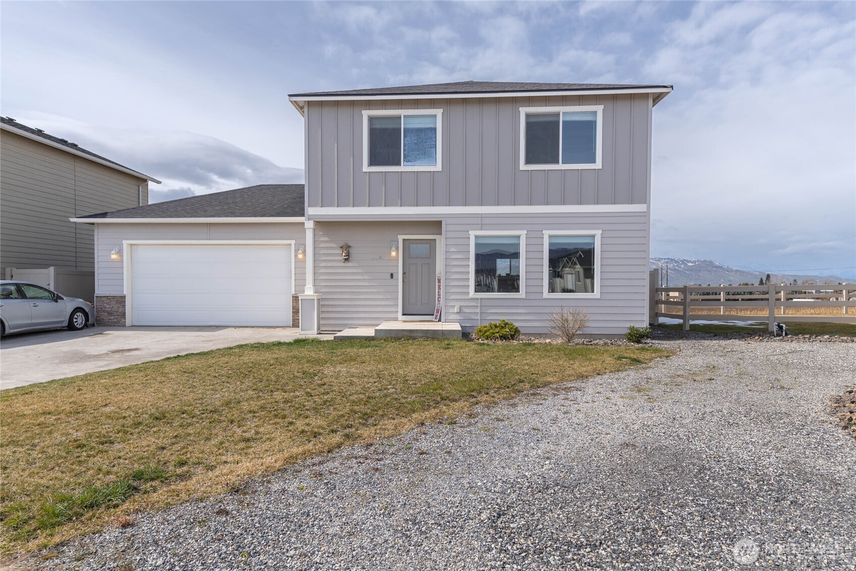 2247 S Mystical Loop East Wenatchee WA 98802