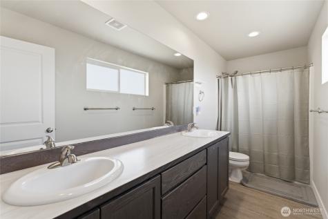 2247 S Mystical Loop East Wenatchee WA 98802