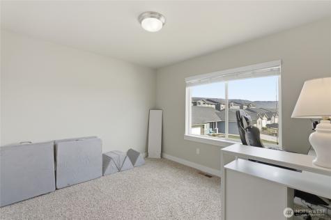 2247 S Mystical Loop East Wenatchee WA 98802