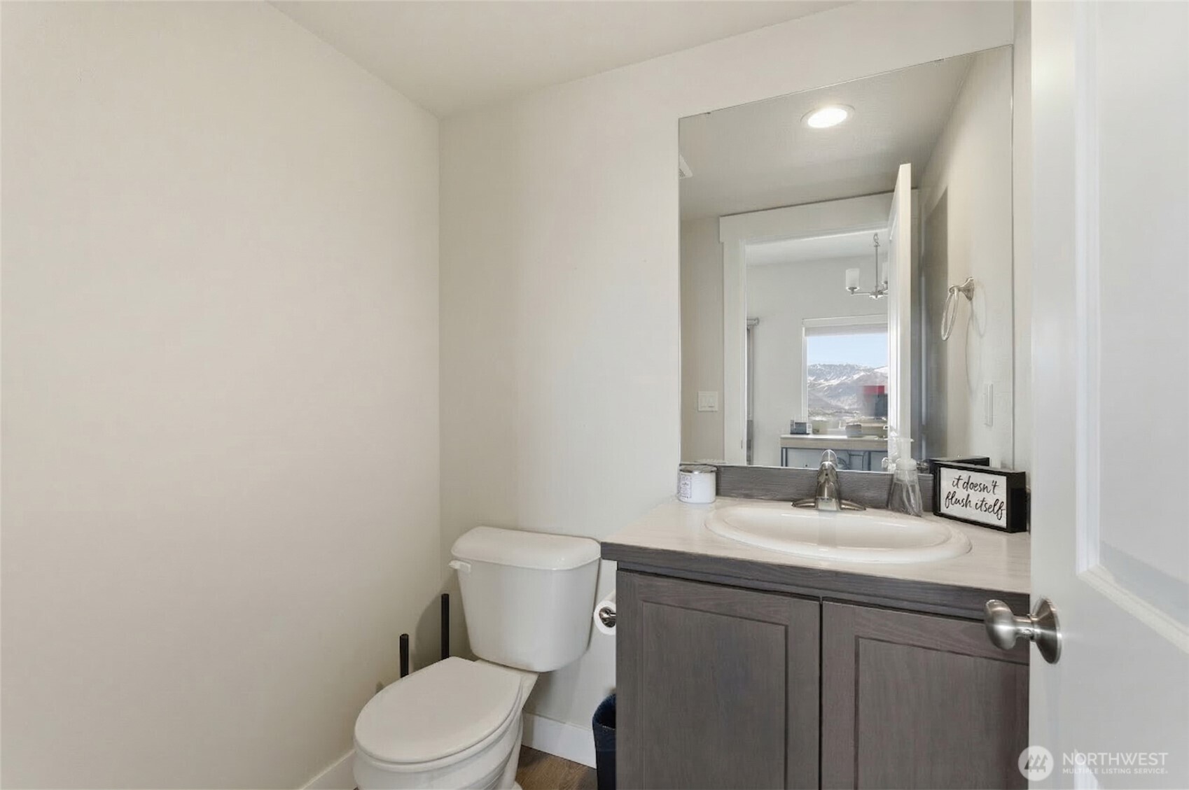 2247 S Mystical Loop East Wenatchee WA 98802