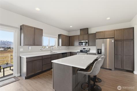 2247 S Mystical Loop East Wenatchee WA 98802