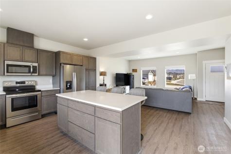 2247 S Mystical Loop East Wenatchee WA 98802
