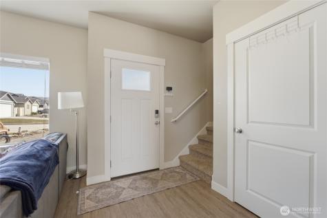 2247 S Mystical Loop East Wenatchee WA 98802