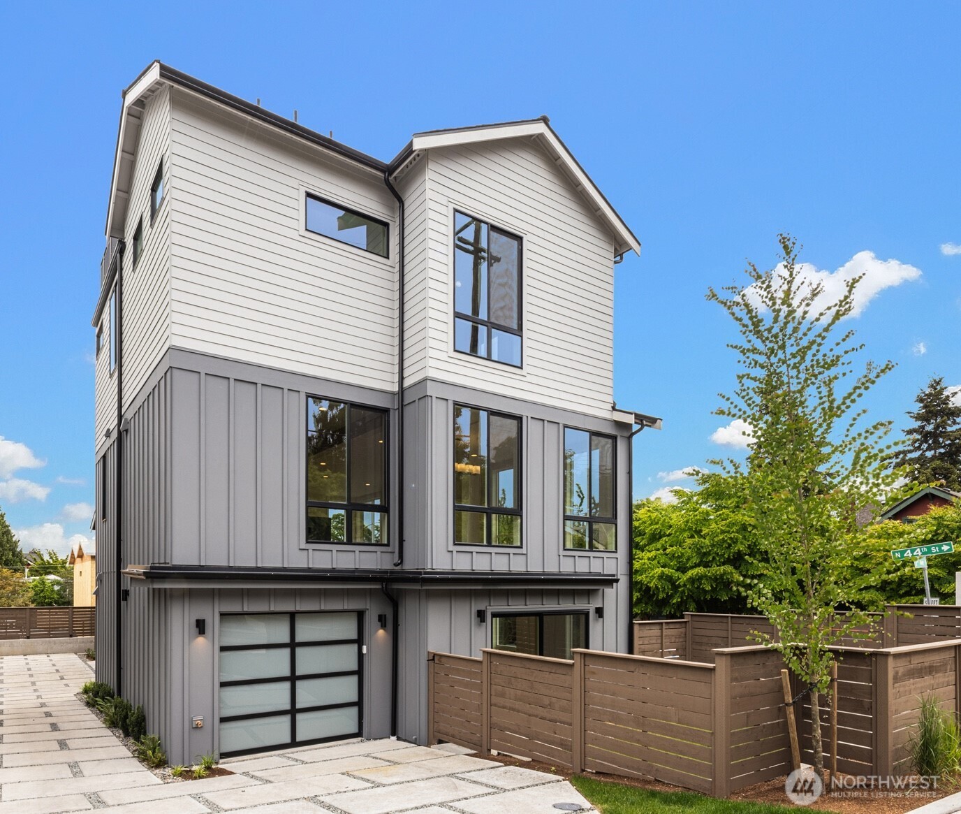 102 NE 44th Street Seattle WA 98105