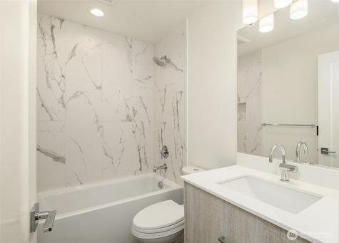 102 NE 44th Street Seattle WA 98105