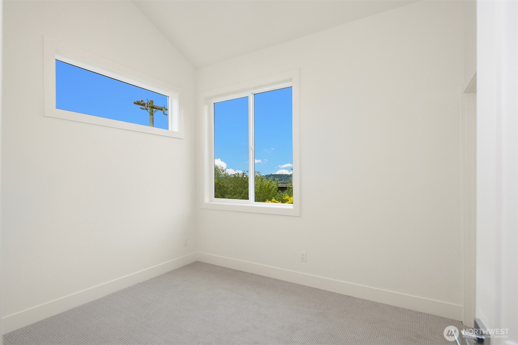 102 NE 44th Street Seattle WA 98105