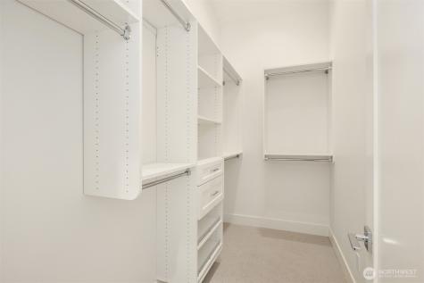 102 NE 44th Street Seattle WA 98105