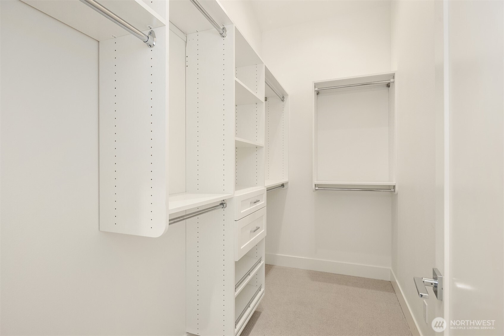 102 NE 44th Street Seattle WA 98105