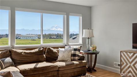 6511 232nd Avenue E Buckley WA 98321