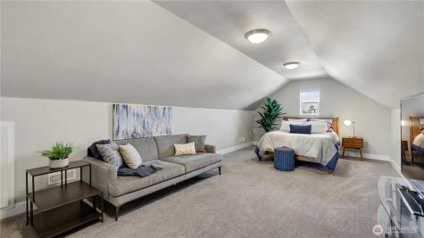6511 232nd Avenue E Buckley WA 98321