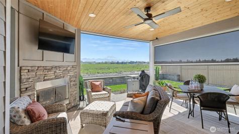 6511 232nd Avenue E Buckley WA 98321