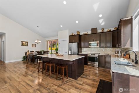2741 SE Falcon View Drive East Wenatchee WA 98802