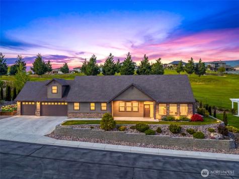 2741 SE Falcon View Drive East Wenatchee WA 98802