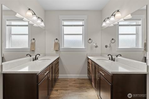 2741 SE Falcon View Drive East Wenatchee WA 98802