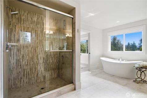 23623 SE 35th Court Sammamish WA 98029