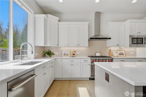 23623 SE 35th Court Sammamish WA 98029