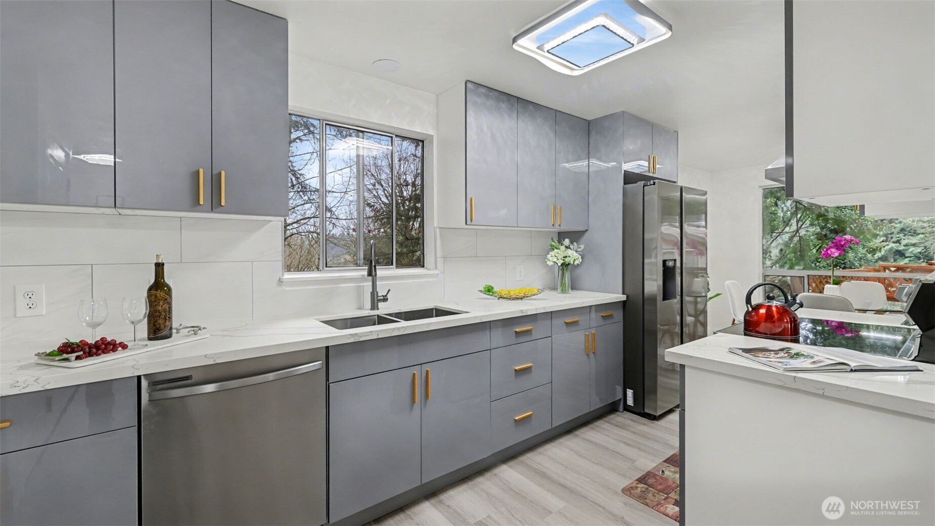 13909 4th Avenue NE Seattle WA 98125