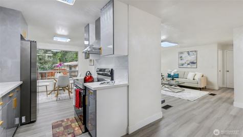 13909 4th Avenue NE Seattle WA 98125