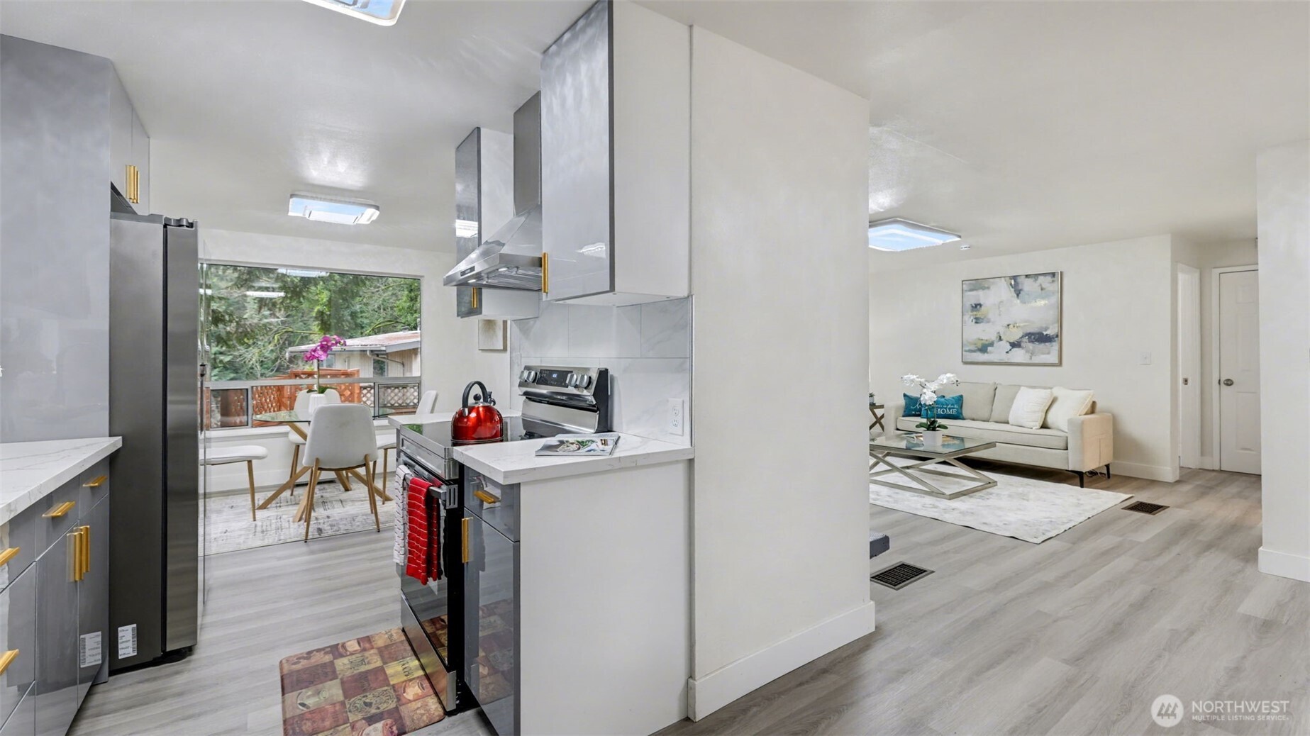 13909 4th Avenue NE Seattle WA 98125