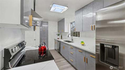 13909 4th Avenue NE Seattle WA 98125