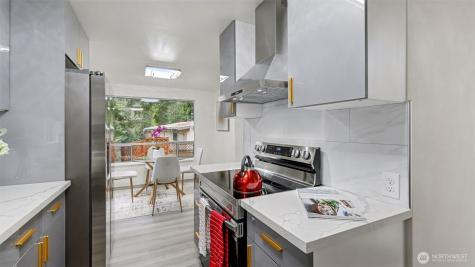 13909 4th Avenue NE Seattle WA 98125