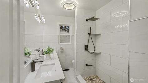 13909 4th Avenue NE Seattle WA 98125