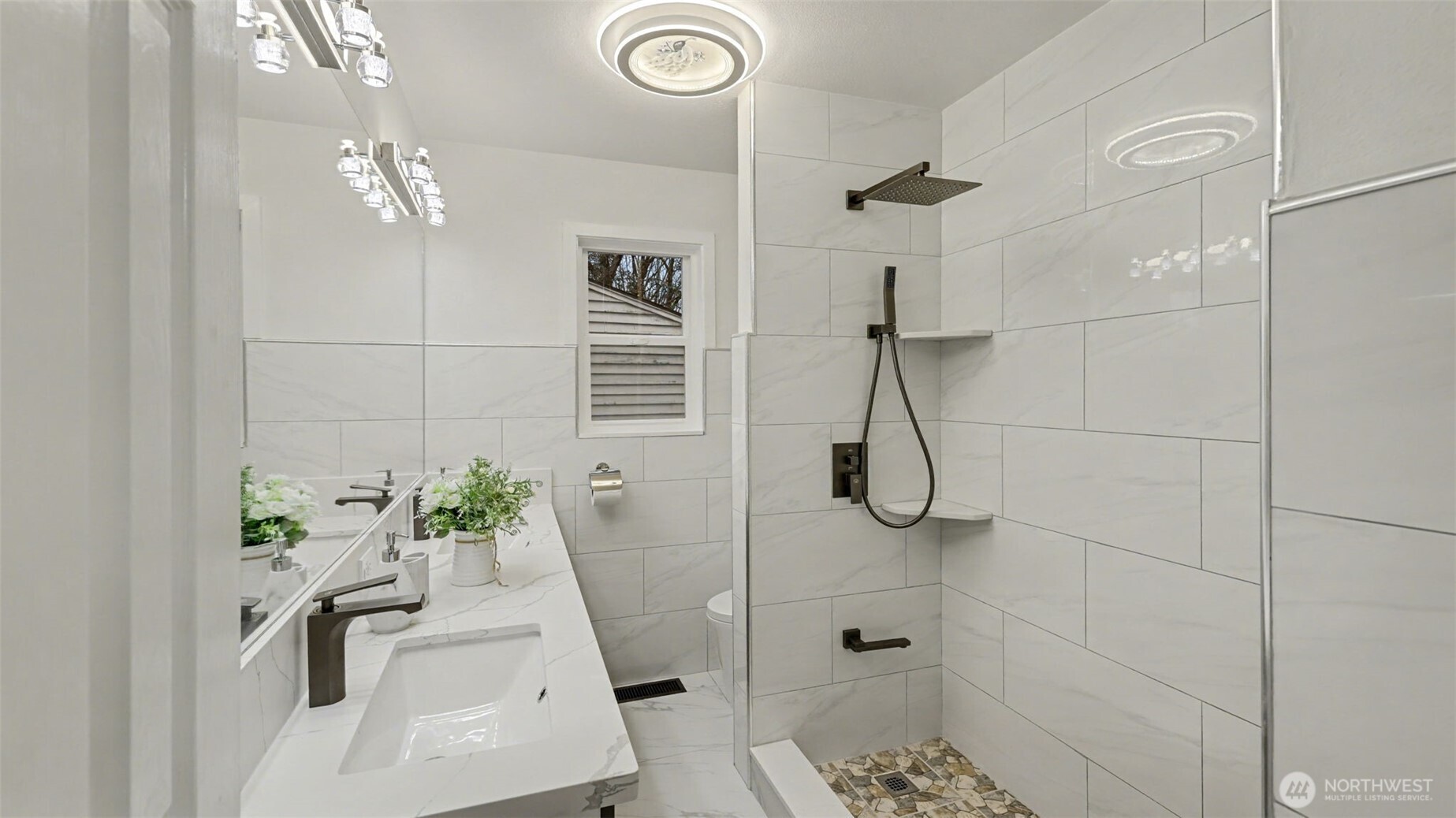 13909 4th Avenue NE Seattle WA 98125