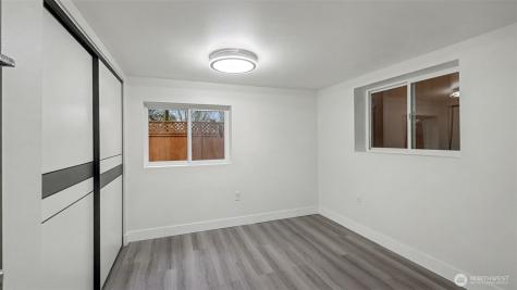 13909 4th Avenue NE Seattle WA 98125