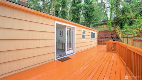 13909 4th Avenue NE Seattle WA 98125