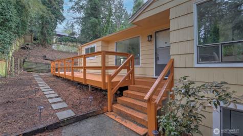 13909 4th Avenue NE Seattle WA 98125
