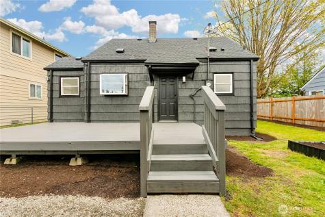 6028 S Fife Street Tacoma WA 98409