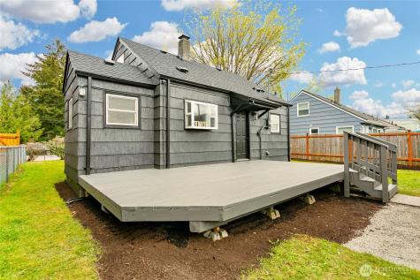6028 S Fife Street Tacoma WA 98409