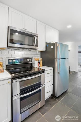 10209 31st Avenue SW Seattle WA 98146