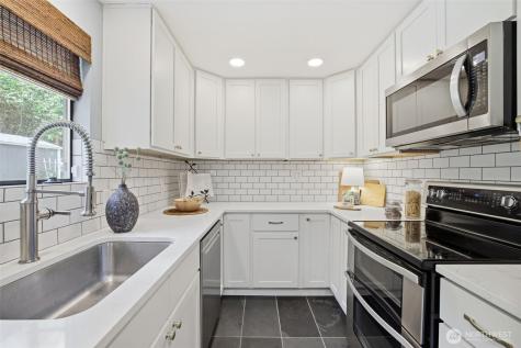 10209 31st Avenue SW Seattle WA 98146