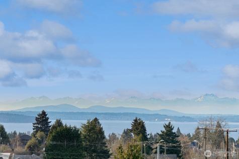6307 34th Avenue SW Seattle WA 98126
